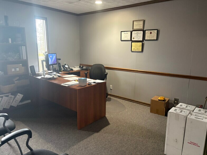 More Photos Of 7381 Hawkinsville Rd, Macon-Bibb Flex For Lease
