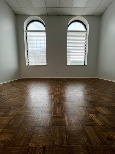 More Photos Of 608 Virginia St E, Charleston Office For Lease