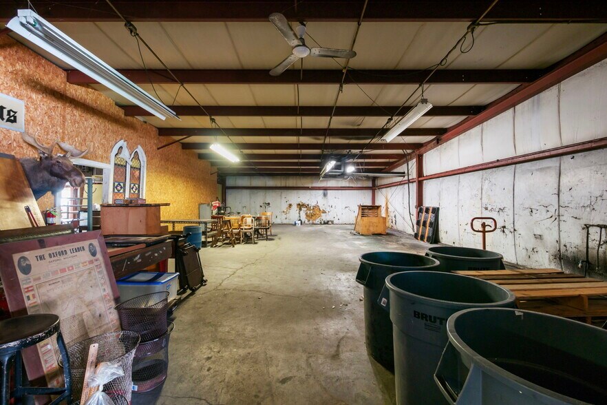 More Photos Of 690 S Lapeer Rd, Oxford Warehouse For Sale