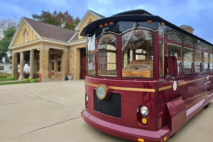 More Photos Of 407 N Hawley Rd, Milwaukee Lodge Meeting Hall For Sale