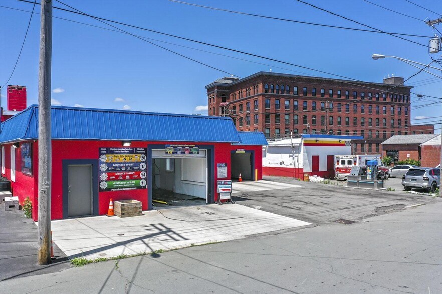 More Photos Of 690-696 River St, Troy Freestanding For Sale