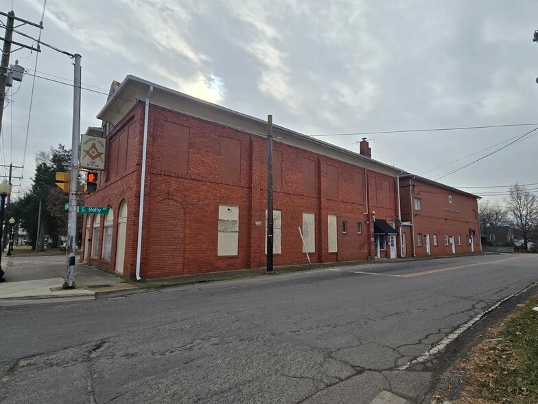 More Photos Of 3 S Holly Ave, Highland Springs Lodge Meeting Hall For Sale