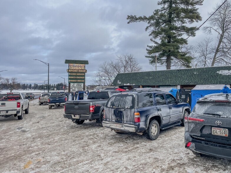 More Photos Of 824 Highway 51, Minocqua General Retail For Sale