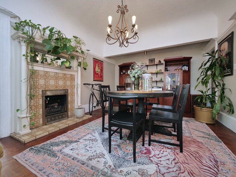 More Photos Of 1901-1903 H St, Sacramento Apartments For Sale