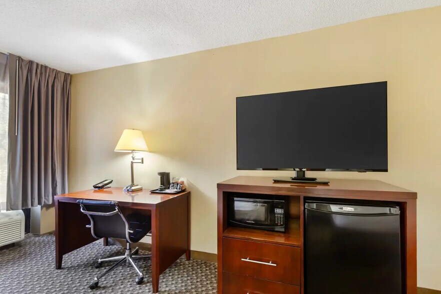 More Photos Of 4507 NC-55, Durham Hospitality For Sale