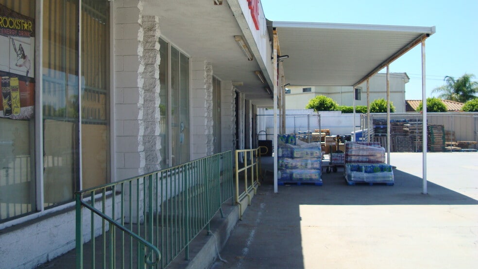 More Photos Of 9925 Balboa Blvd, Northridge Freestanding For Sale