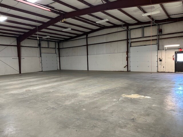 More Photos Of 532 Monroe St, Danville Freestanding For Sale