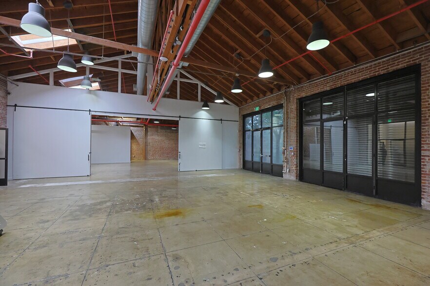 More Photos Of 2014-2022 E 7th St, Los Angeles Office For Lease