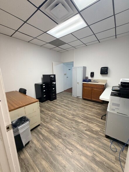 More Photos Of 1139 N Main St, Muskogee Medical For Lease