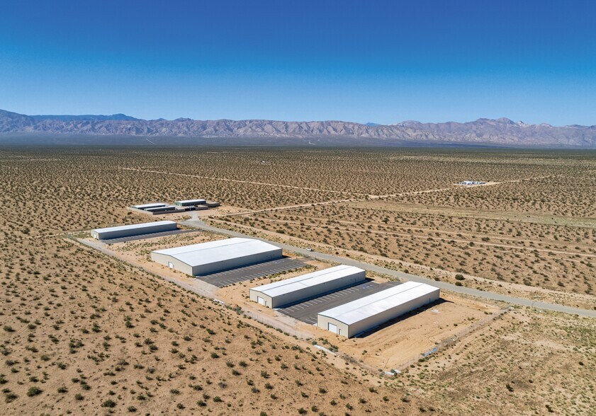 More Photos Of 5500 Lindbergh Blvd, California City Warehouse For Sale