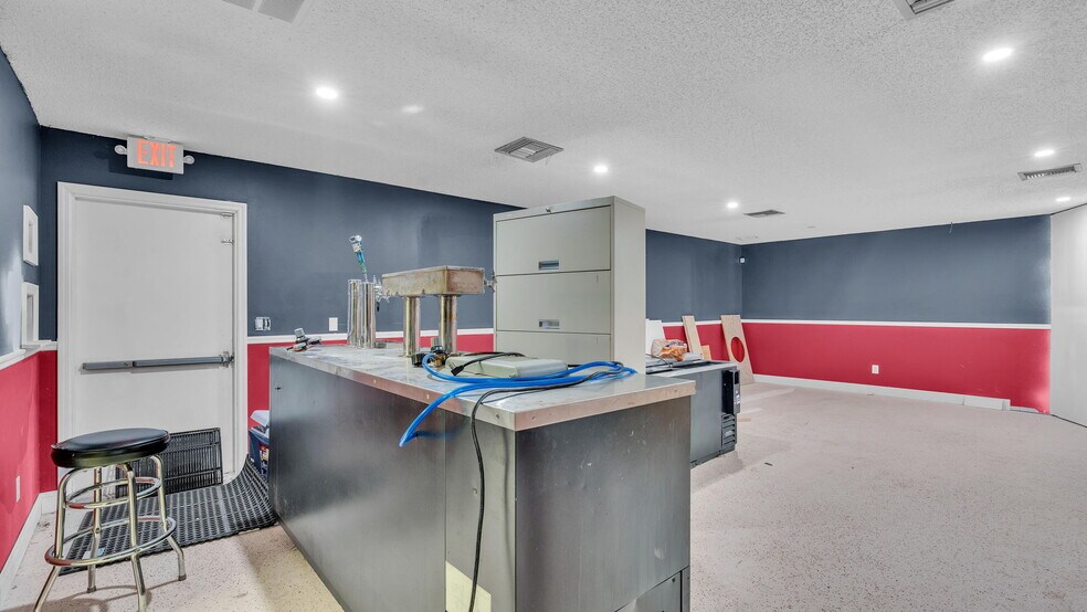 More Photos Of 4314 N Suncoast Blvd, Crystal River Office For Sale