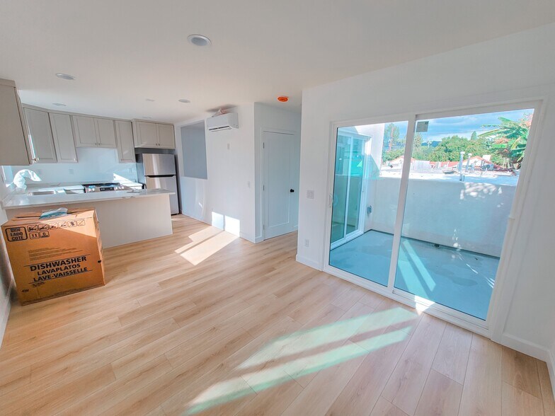 More Photos Of 4212-4216 1/2 Lockwood Ave, Los Angeles Apartments For Sale