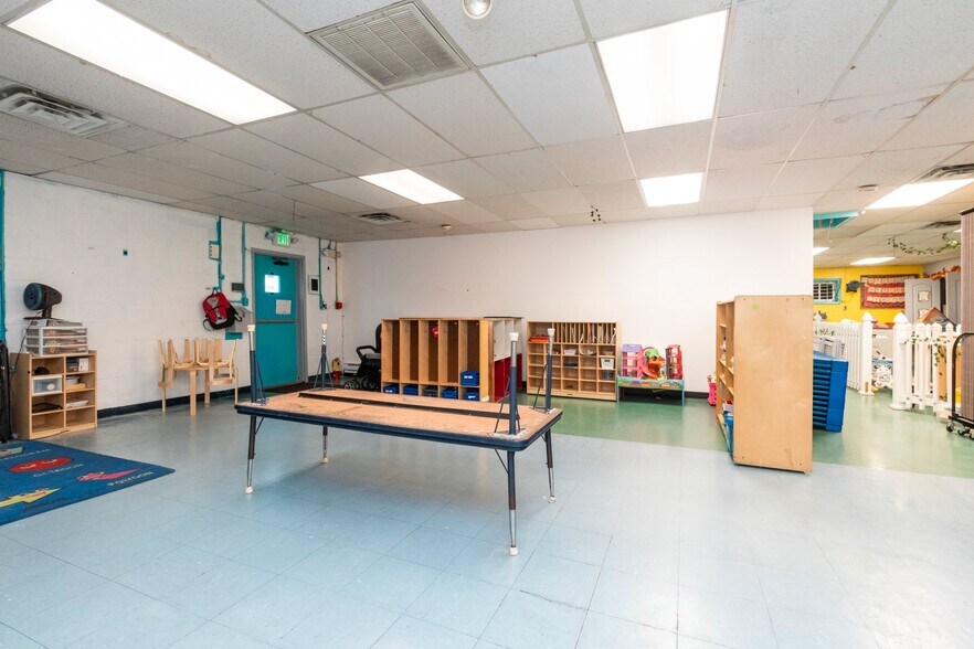 More Photos Of 211 Wise Ave, Dundalk Schools For Sale