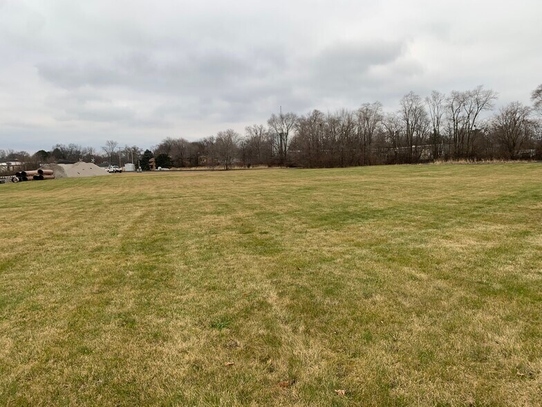 More Photos Of SWC E Main St & Center St, Plainfield Land For Sale