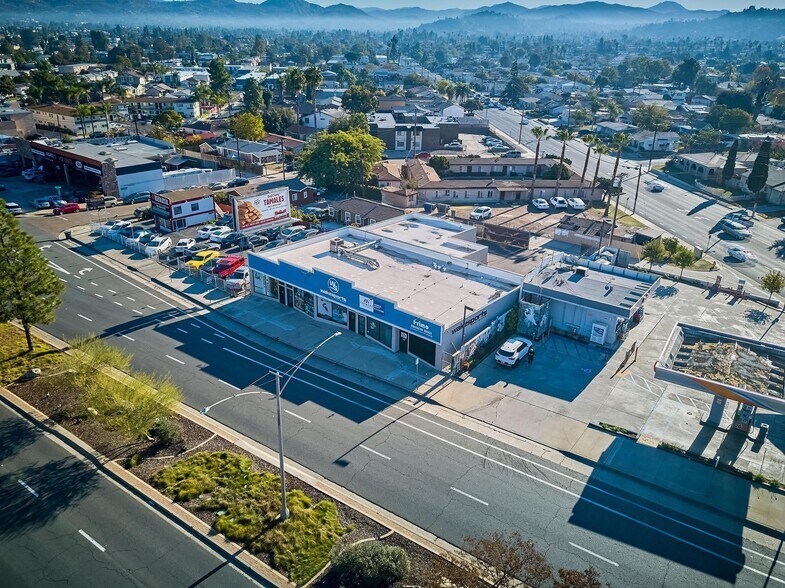 More Photos Of 685-693 El Cajon Blvd, El Cajon Storefront Retail Office For Sale