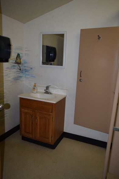 More Photos Of 15915 Sterling Hwy, Ninilchik Restaurant For Sale