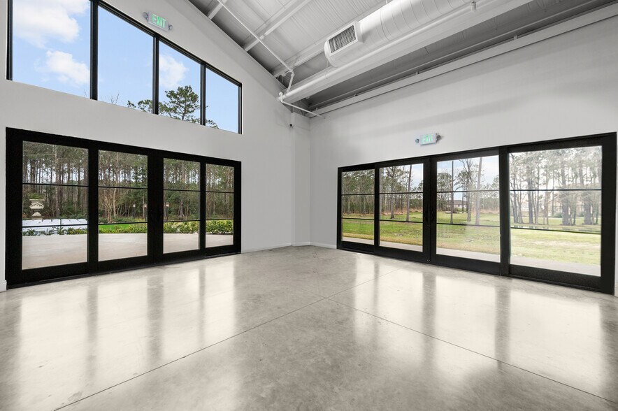 More Photos Of 6644 TX-61, Anahuac Theater Concert Hall For Sale