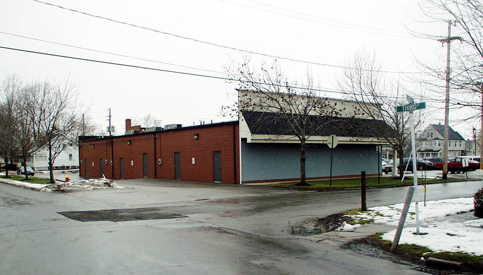 More Photos Of 37812 Vine St, Willoughby Unknown For Lease
