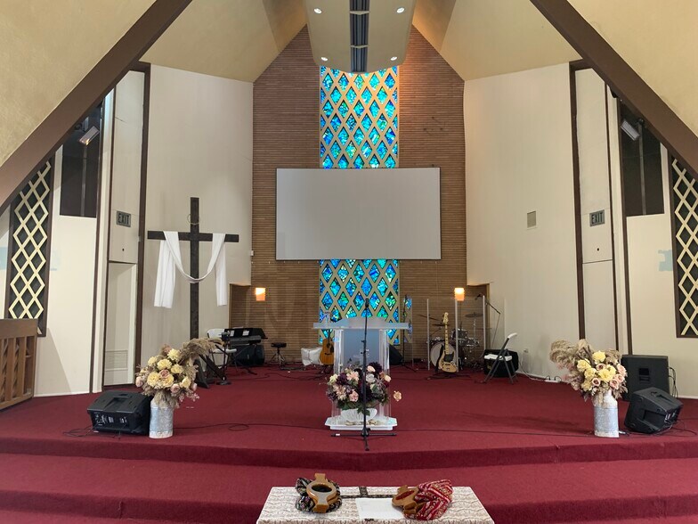 More Photos Of 4611 San Pedro, San Antonio Religious Facility For Sale