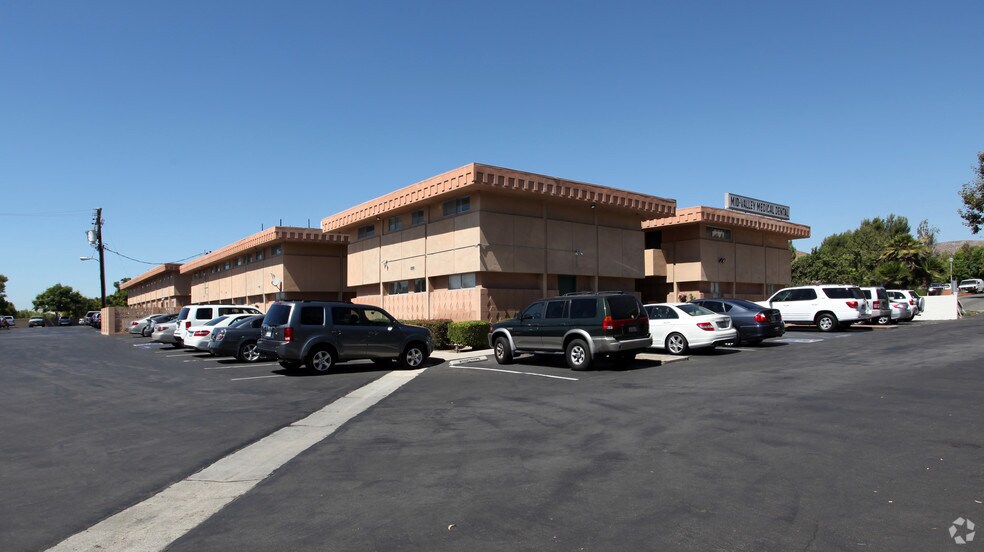 More Photos Of 2650 Jones Way, Simi Valley Medical For Lease