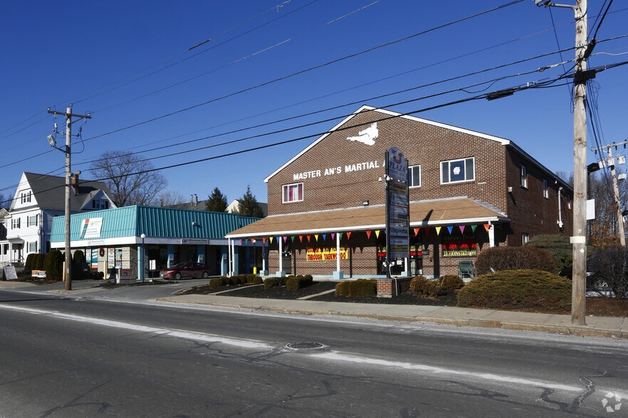 More Photos Of 1519-1527 Middlesex St, Lowell Storefront For Lease