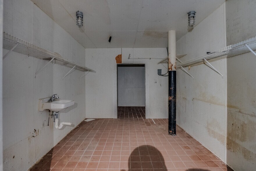 More Photos Of 567-573 Dwight St, Holyoke Storefront For Sale