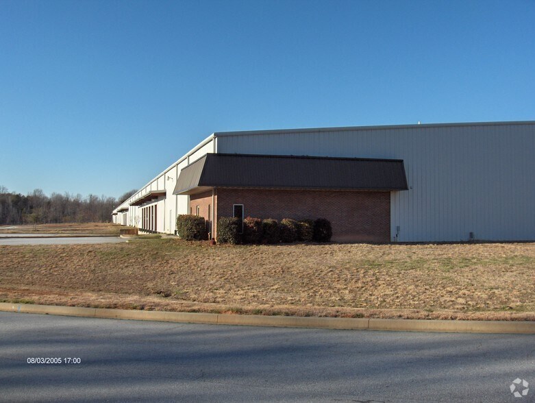 More Photos Of 6410 Augusta Rd, Greenville Distribution For Lease