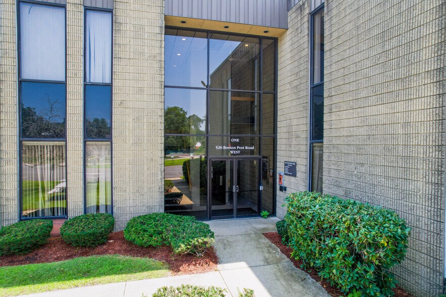 More Photos Of 526 Boston Post Rd, Wayland Office For Lease