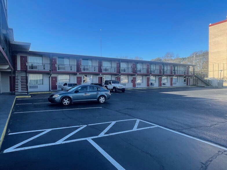 More Photos Of 2848 Bragg Blvd, Fayetteville Hotel For Sale