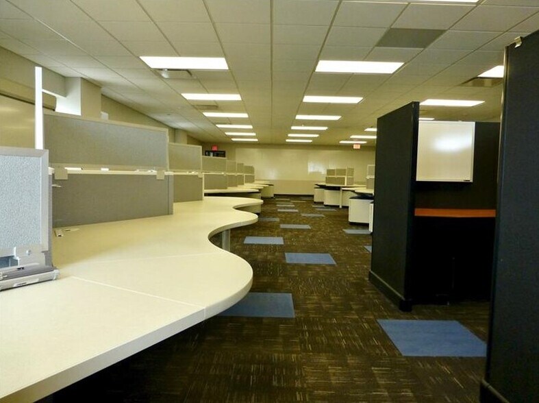 More Photos Of 4736 Penn Ave, Pittsburgh Office For Lease