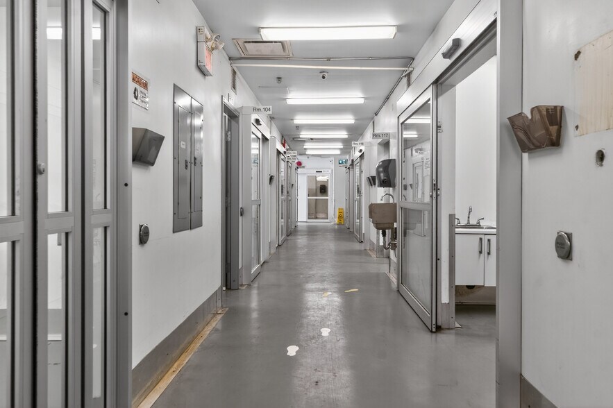 More Photos Of 2580 Viscount Way, Richmond Warehouse For Lease