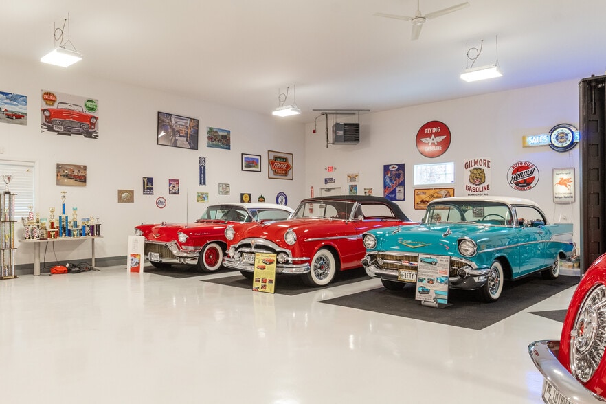 More Photos Of 24 Industrial Park Rd, Saco Warehouse For Sale