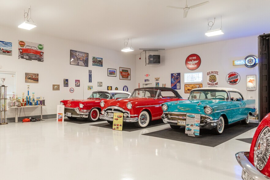 More Photos Of 24 Industrial Park Rd, Saco Warehouse For Sale
