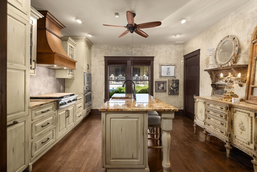 More Photos Of 707 Inverness Ave, Nashville Restaurant For Sale