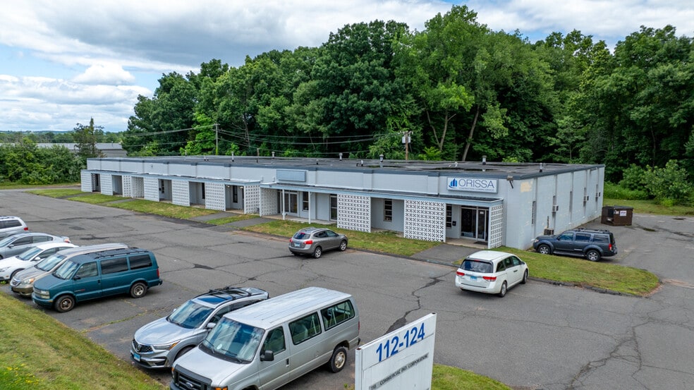 More Photos Of 112-124 Woodlawn Rd, Berlin Manufacturing For Lease