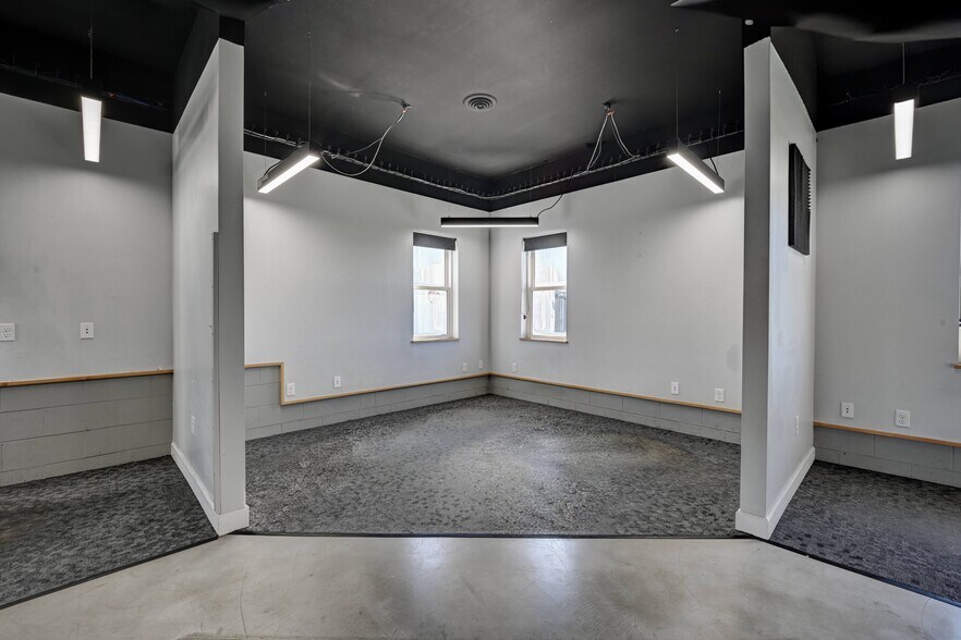 More Photos Of 7500 OH-515, Millersburg Flex For Lease