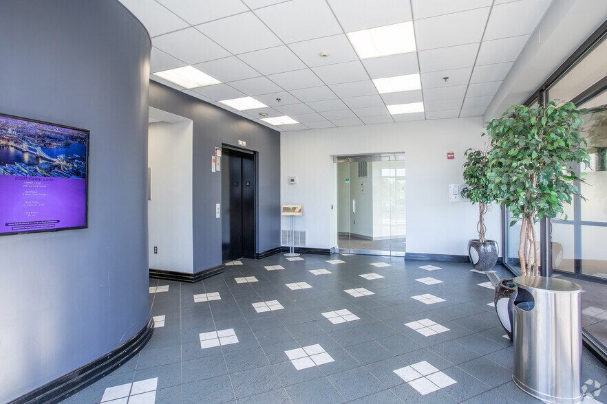 More Photos Of 2220 Cedar Ln, Vienna Office For Lease