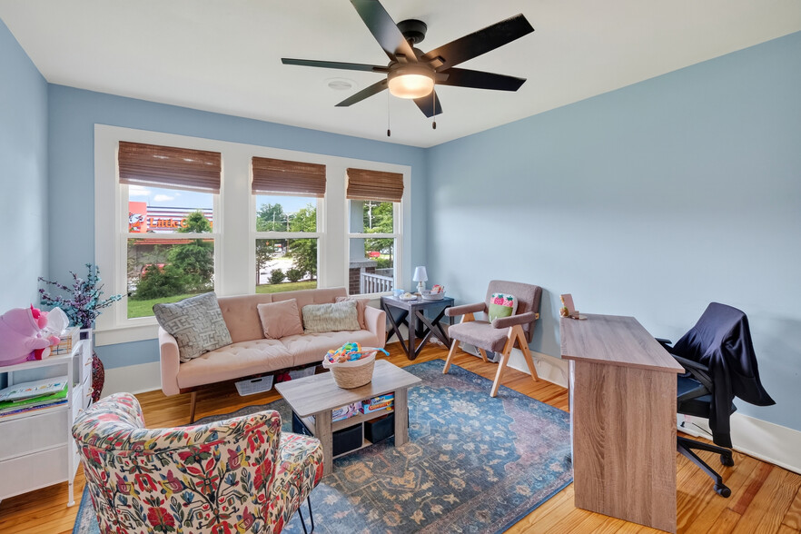 More Photos Of 402 W Main St, Williamston Medical For Sale