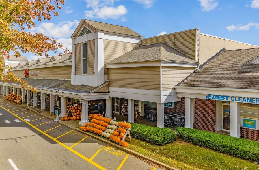 More Photos Of 60-90 Halls Rd, Old Lyme Unknown For Lease