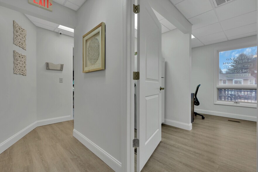 More Photos Of 776-780 Commons Way, Toms River Office For Sale