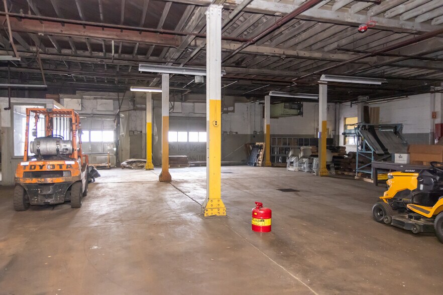 More Photos Of 801 Hazlett Ave, Wheeling Office For Sale