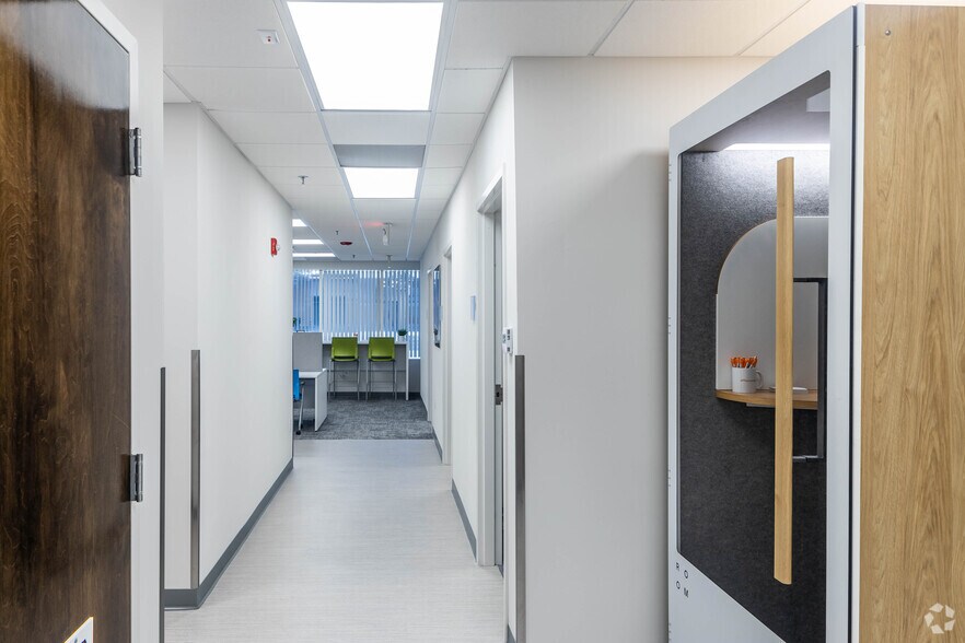 More Photos Of 7284 W Palmetto Park Rd, Boca Raton Coworking Space