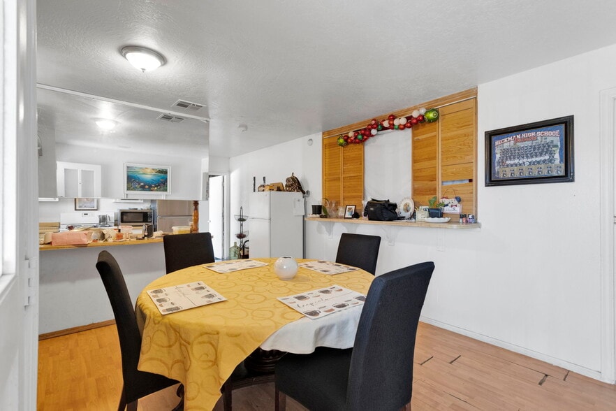 More Photos Of 14720 Main St, Hesperia Office For Sale