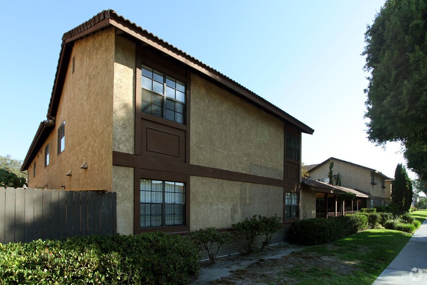 More Photos Of 1629 W Ball Rd, Anaheim Apartments For Sale