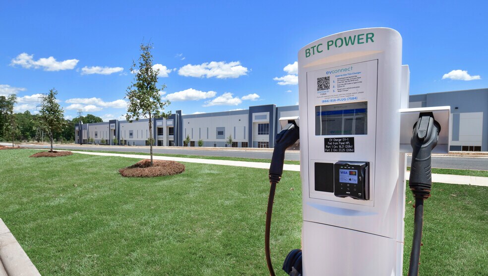 More Photos Of 3720 Shopton Rd, Charlotte Unknown For Lease