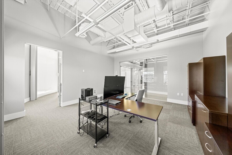 More Photos Of 2099 Thunderhead Rd, Knoxville Loft Creative Space For Sale