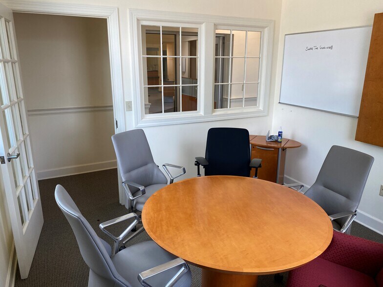 More Photos Of 1602 Walton Way, Augusta Bank For Sale