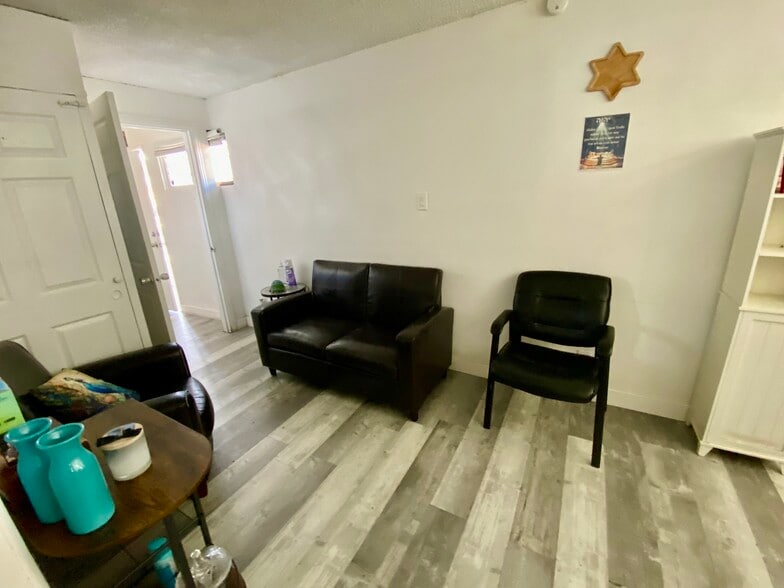 More Photos Of 1401 S Eastern Ave, Las Vegas Office For Sale