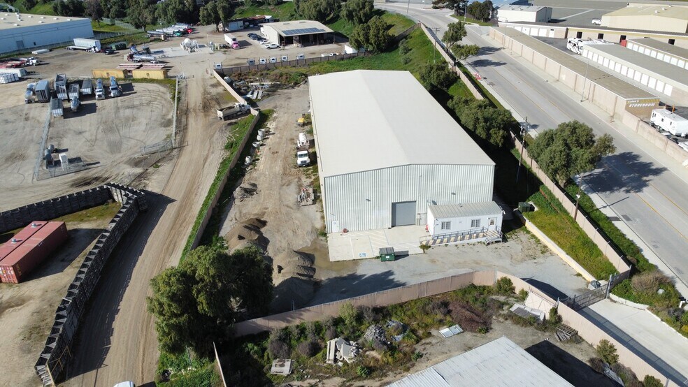 More Photos Of 151-161 Airport Rd, King City Warehouse For Sale