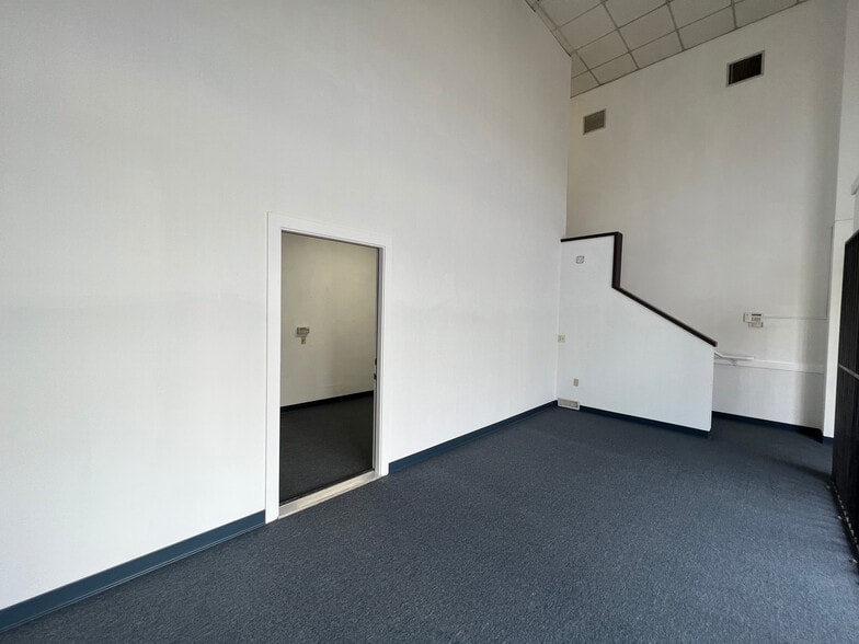 More Photos Of 2492 Technology Dr, Hayward Research And Development For Sale